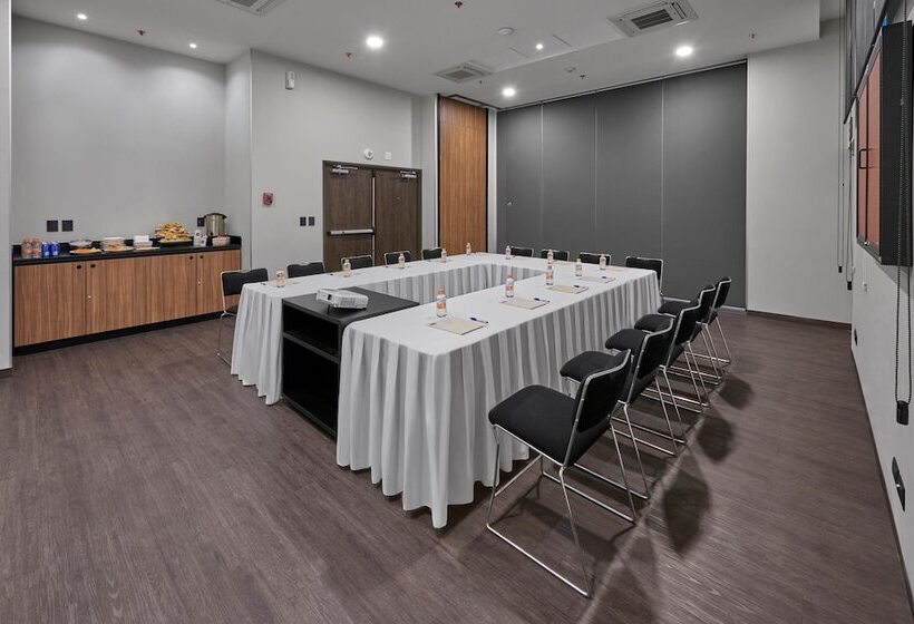 Fotos del hotel City Express Cdmx La Villa:  18