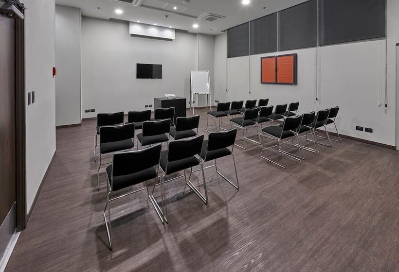 Fotos del hotel City Express Cdmx La Villa:  7