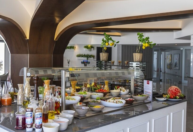 Fotos del hotel Leonardo Crystal Cove Hotel & Spa – Adults Only:  18