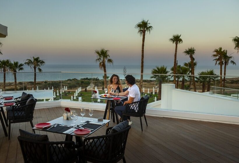 Fotos del hotel Leonardo Crystal Cove Hotel & Spa – Adults Only:  17