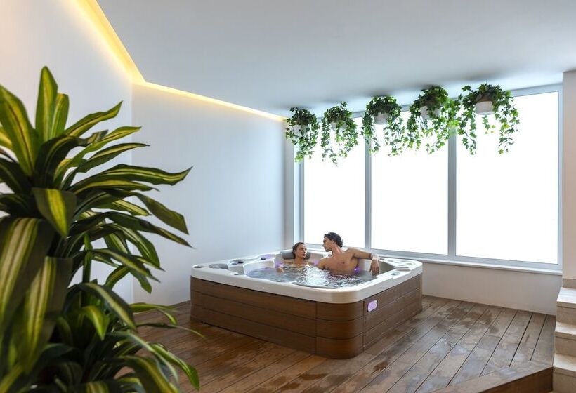 Fotos del hotel Leonardo Crystal Cove Hotel & Spa – Adults Only:  8