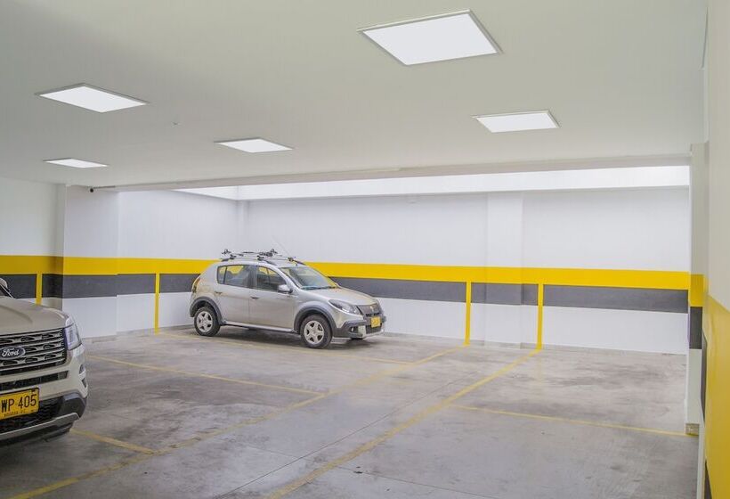 Regency Boutique La Feria