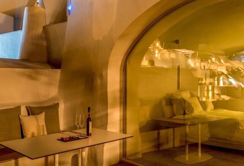 Fotos del hotel Echoes Luxury Suites:  3