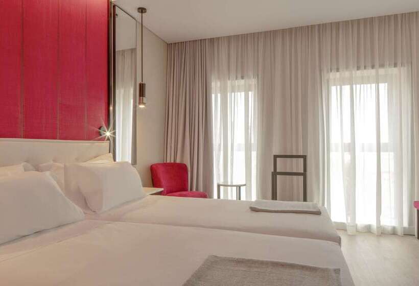 Fotos del hotel Nh Porto Jardim:  35