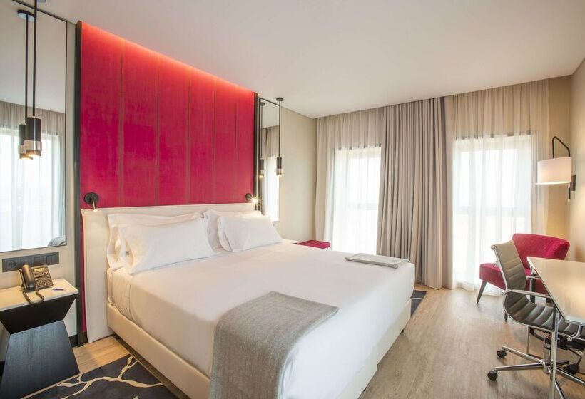 Fotos del hotel Nh Porto Jardim:  7