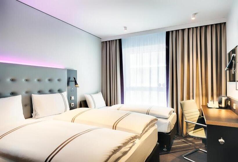 Fotos del hotel Premier Inn München City Schwabing:  4