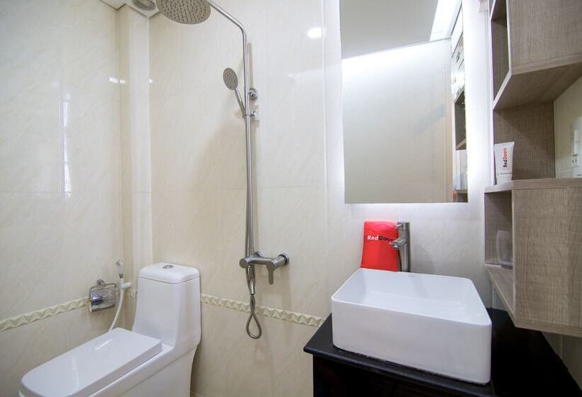 Fotos del hotel Reddoorz Plus Near Saigon Train Station:  12
