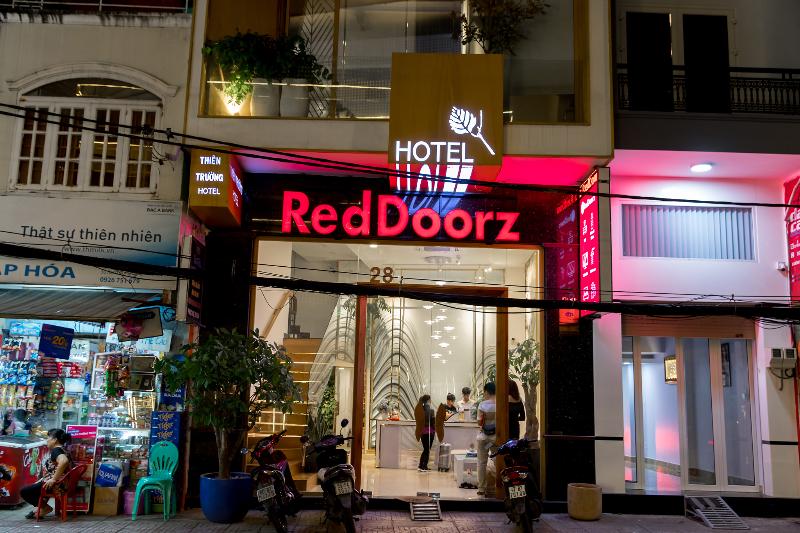 Fotos del hotel Reddoorz Plus Near Saigon Train Station:  5