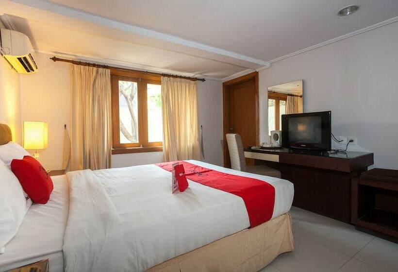 Fotos del hotel Reddoorz Premium @ Raya Nginden:  6