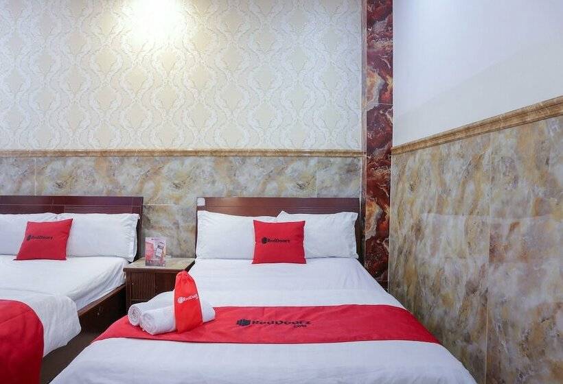 Fotos del hotel Reddoorz Plus Near Mien Tay Bus Station 2:  16