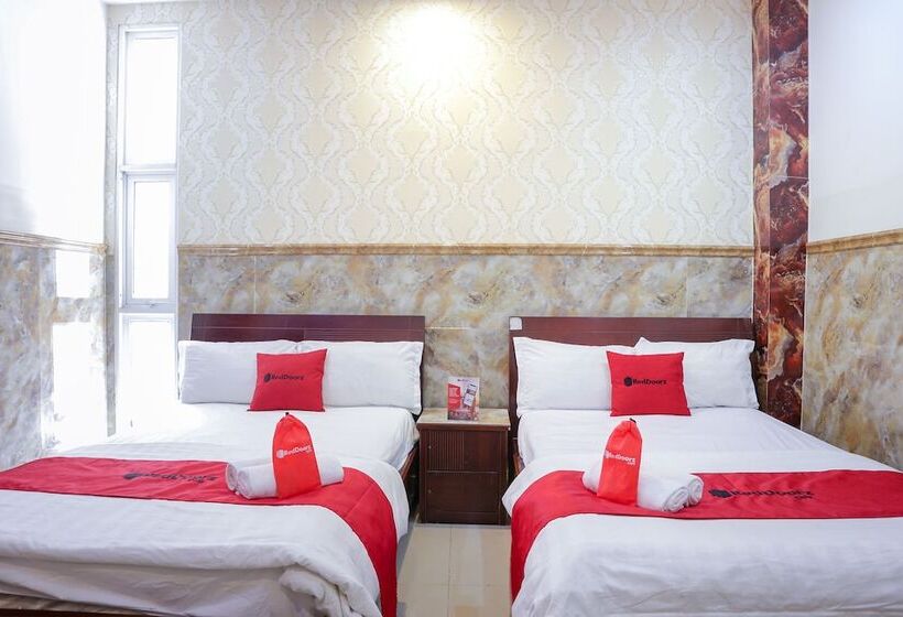 Fotos del hotel Reddoorz Plus Near Mien Tay Bus Station 2:  9