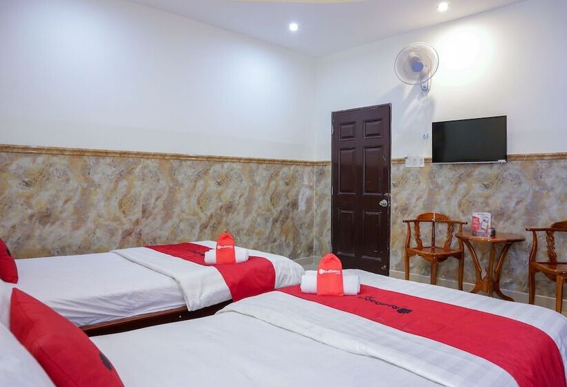 Fotos del hotel Reddoorz Plus Near Mien Tay Bus Station 2:  7