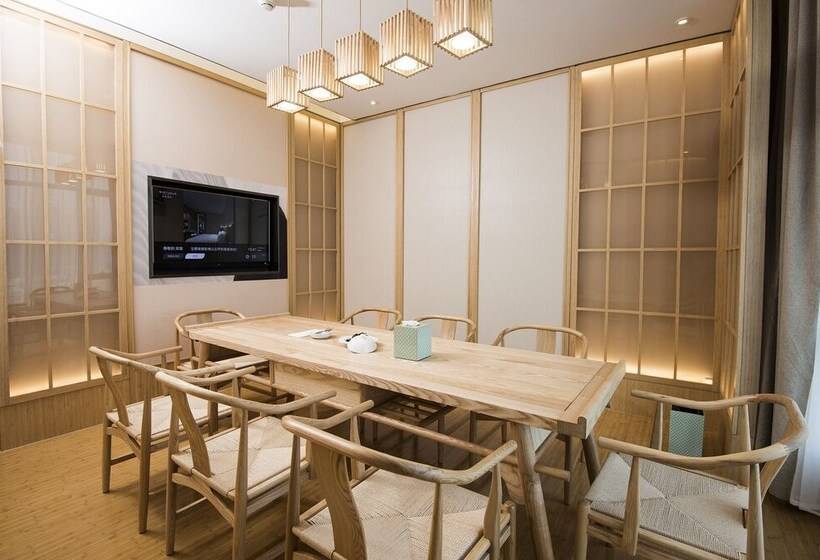 Fotos del hotel Virtuous World:  21