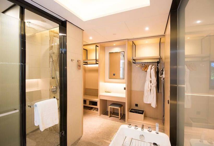 Fotos del hotel Virtuous World:  15