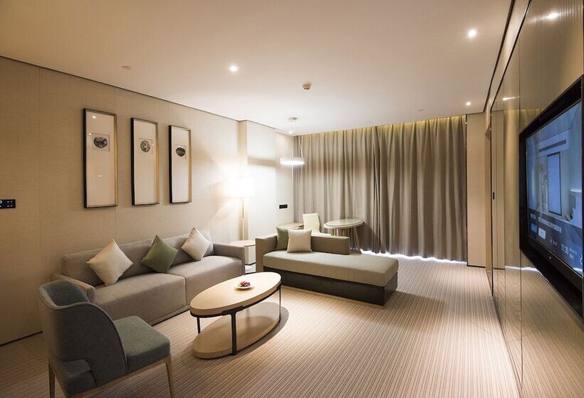 Fotos del hotel Virtuous World:  10