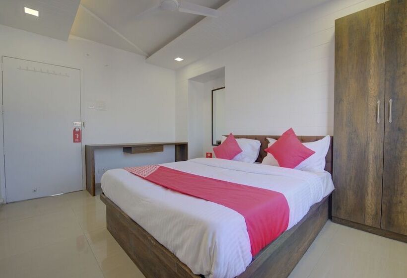 Fotos del hotel Oyo 17036 Rk S Regency:  4