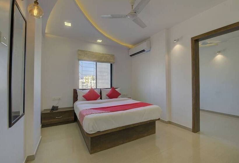 Fotos del hotel Oyo 17036 Rk S Regency:  5