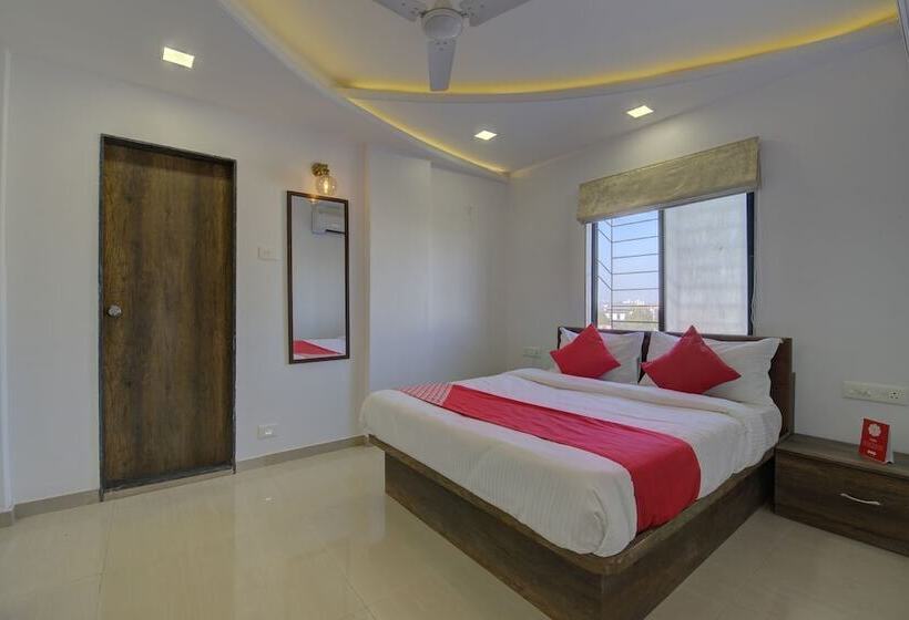 Fotos del hotel Oyo 17036 Rk S Regency:  7