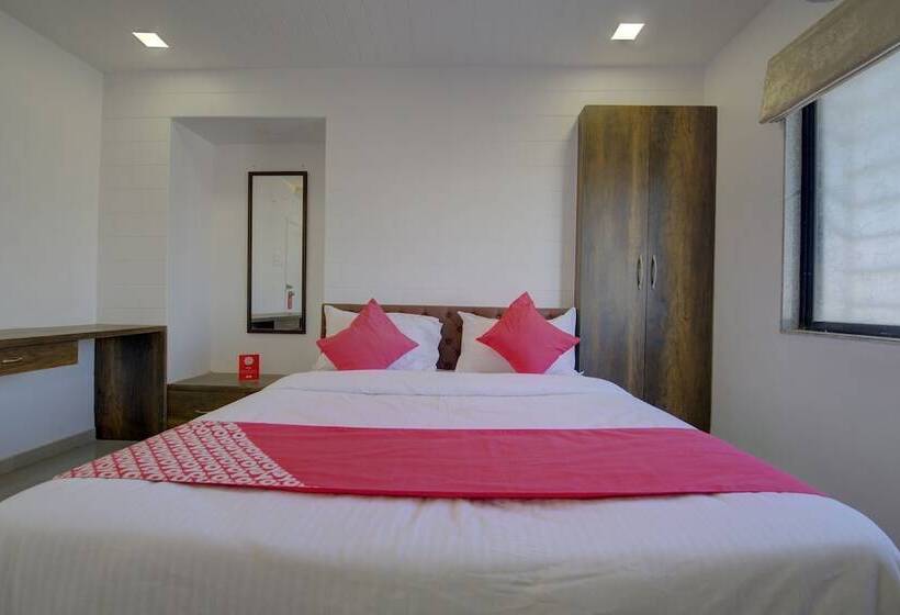 Fotos del hotel Oyo 17036 Rk S Regency:  9