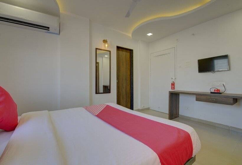 Fotos del hotel Oyo 17036 Rk S Regency:  15