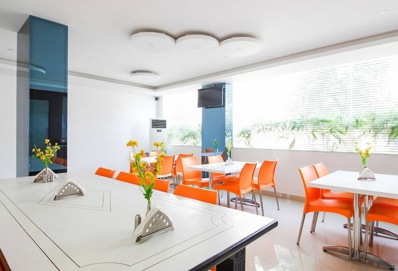 Fotos del hotel Treebo Trip Aditya Harsha:  4