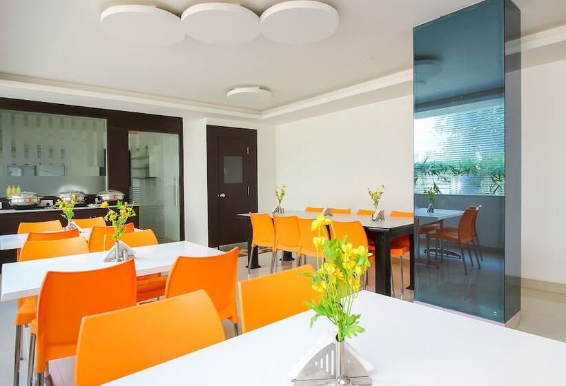 Fotos del hotel Treebo Trip Aditya Harsha:  5