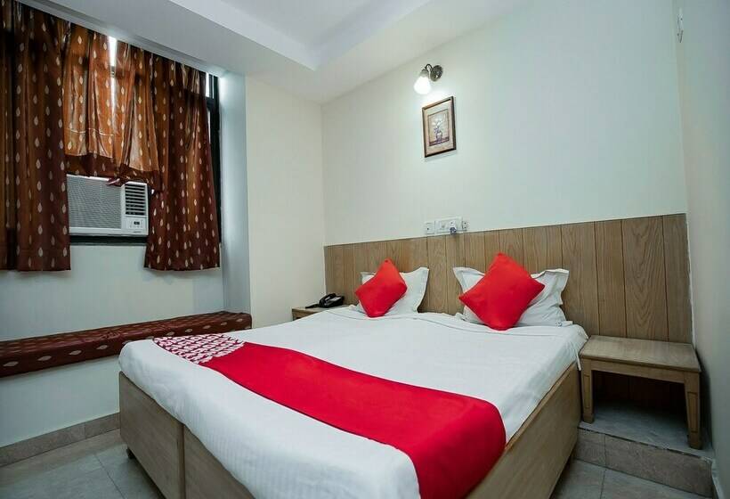 Fotos del hotel Oyo 15411 Flagship Little Inn:  4