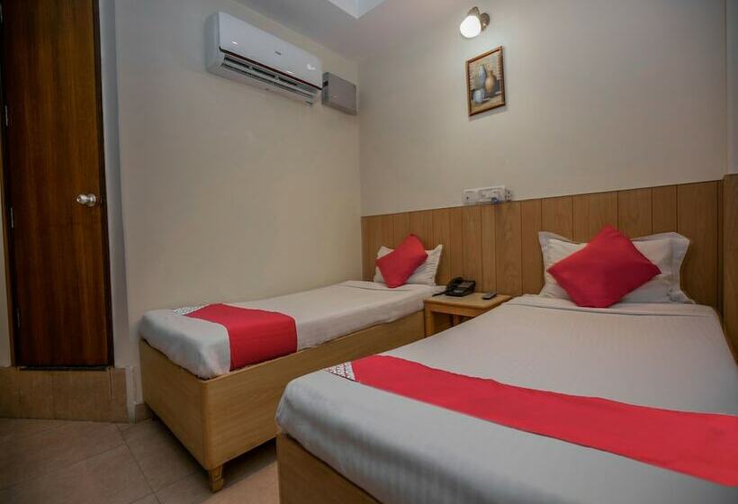 Fotos del hotel Oyo 15411 Flagship Little Inn:  10