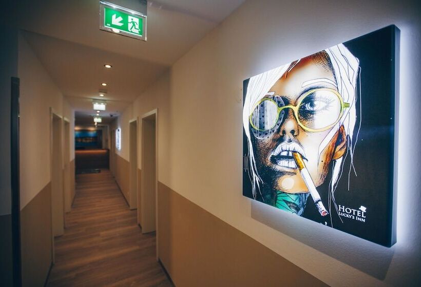 Fotos del hotel Luckys Inn:  4