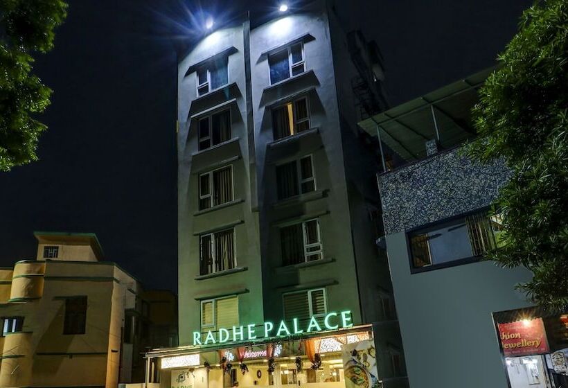 Fotos del hotel Treebo Trend Radhe Palace:  18