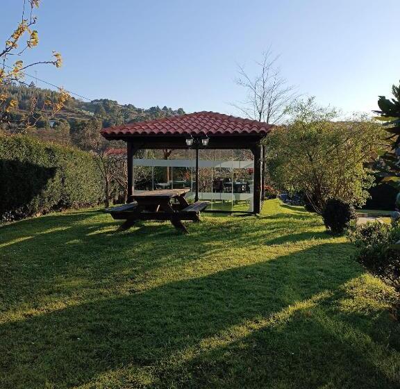 Fotos del hotel Rural Foncubierta:  3