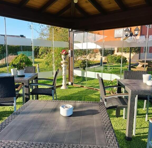 Fotos del hotel Rural Foncubierta:  4