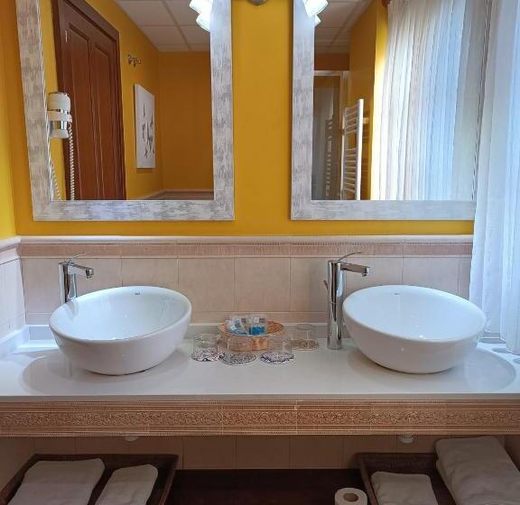 Fotos del hotel Rural Foncubierta:  14