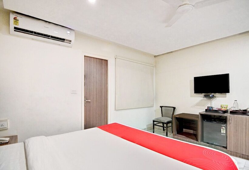 Fotos del hotel Collection O 30079 Indira Nagar:  16