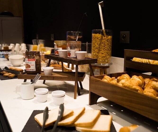 Fotos del hotel Campanile Montpellier Centre St Roch:  7