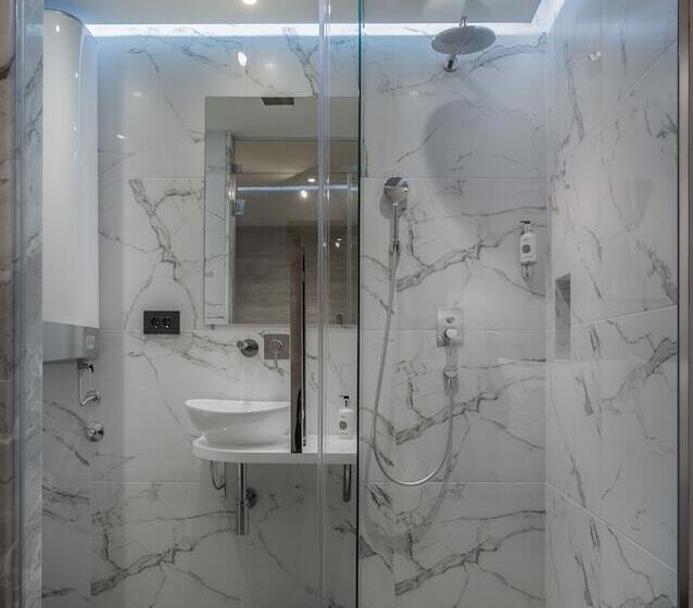 Fotos del hotel Level Luxury Suites:  22