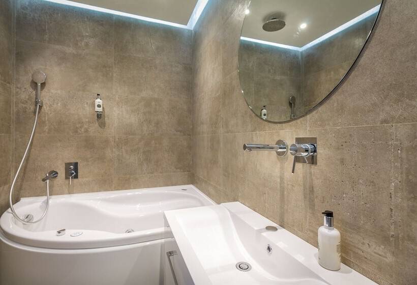 Fotos del hotel Level Luxury Suites:  21