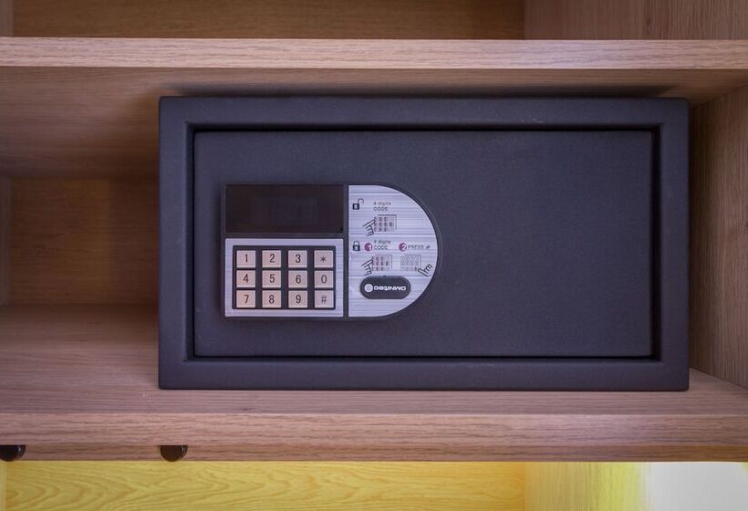 Fotos del hotel Level Luxury Suites:  17