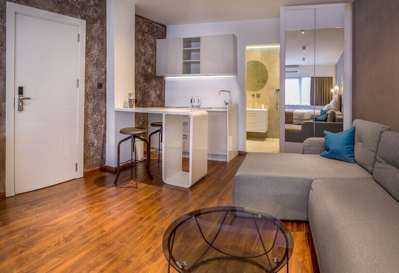 Fotos del hotel Level Luxury Suites:  2