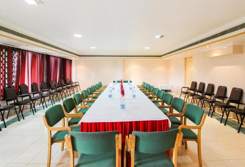 Fotos del hotel Treebo Trend Royal Inn:  19