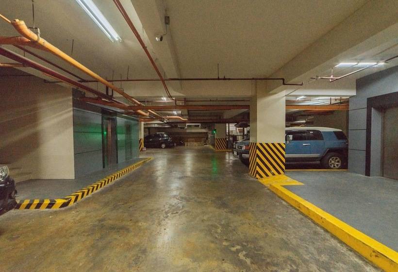 Reddoorz Premium @ West Avenue Quezon City