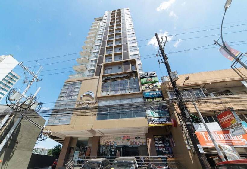 Fotos del hotel Reddoorz Premium @ West Avenue Quezon City:  25