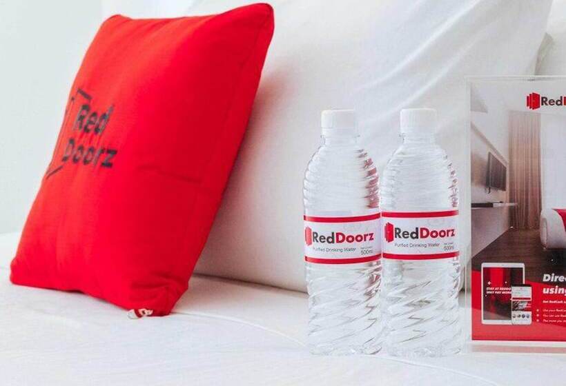 Fotos del hotel Reddoorz Premium @ West Avenue Quezon City:  17