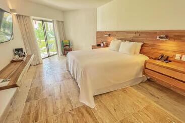 Viva V Samana By Wyndham, A Trademark Adults All Inclusive - Las Terrenas