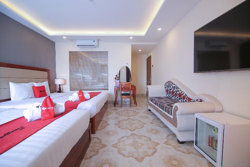 Fotos del hotel Reddoorz Premium @ Nguyen Thai Son Street:  9