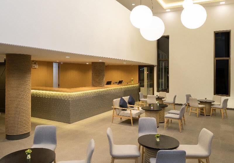 Fotos del hotel Oakwood Journeyhub Pattaya:  10