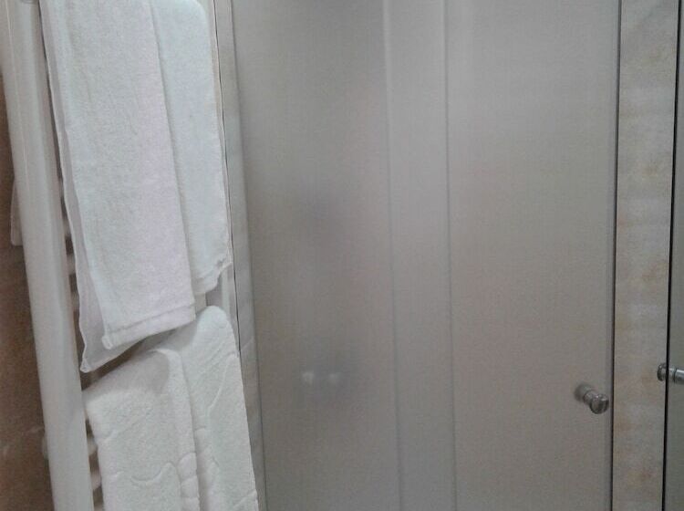 Fotos del hotel Senator:  8