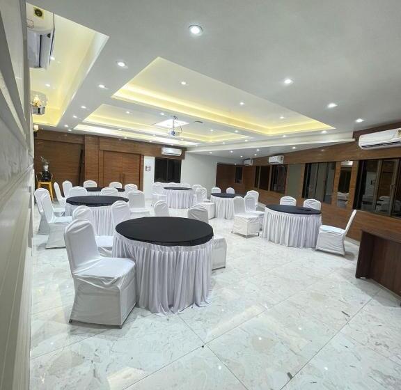 Fotos del hotel Fabexpress Golden Tulipz:  20