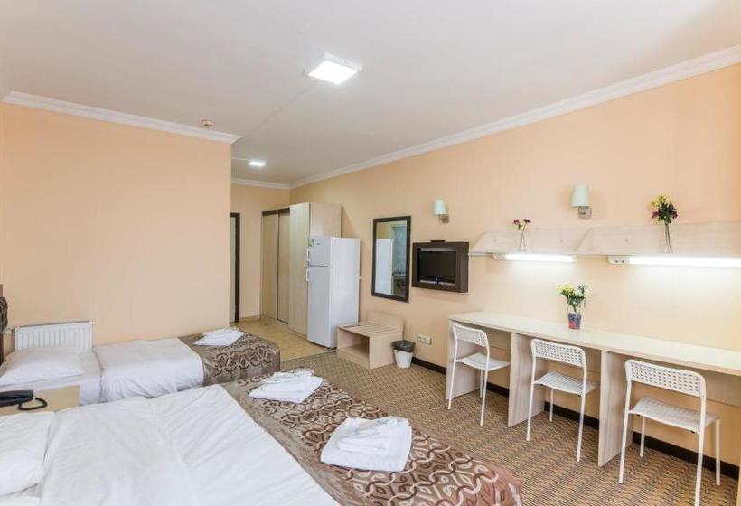 Fotos del hotel Adela:  2