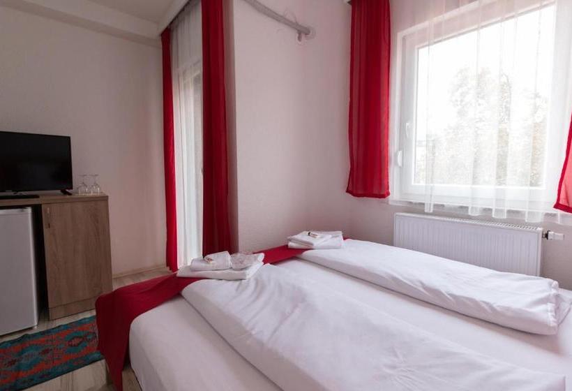 Fotos del hotel Fantastik Apartments:  11